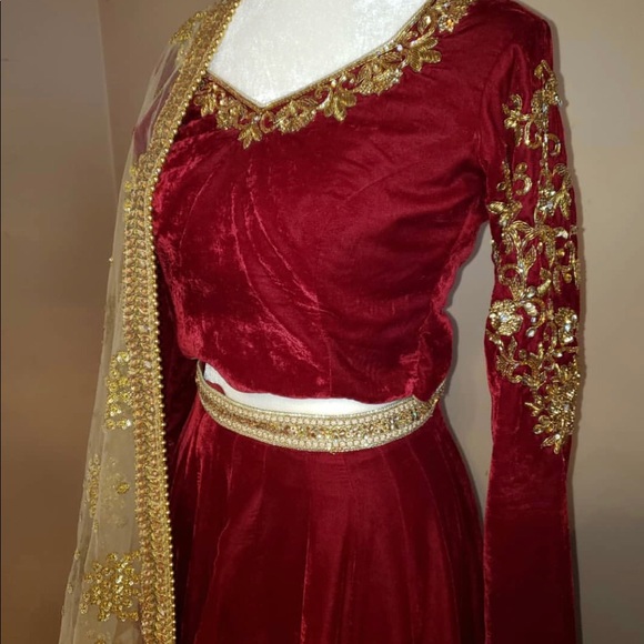 Poonams Kaurture Lengha - Picture 2 of 3